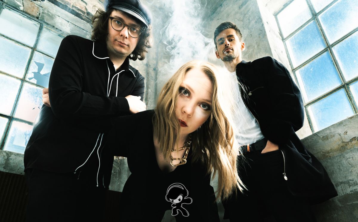 Poor Bambi - Business or Pleasure (Alternative Rock)