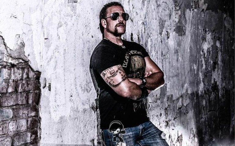 Ray Ray Star – Feelin’ (Hard Rock)