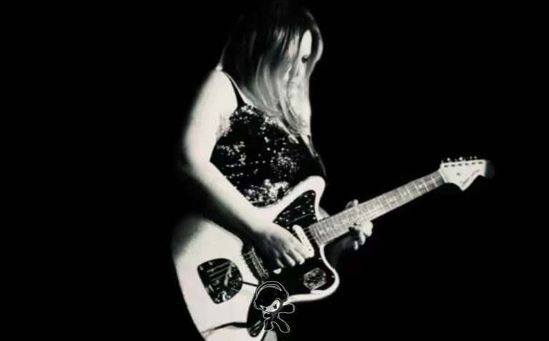 Rival Queens - Time Goes By (Indie Rock)