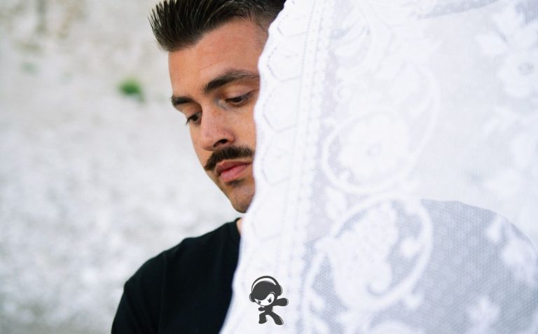 Slackin Beats - Dreams (Experimental Electronic)