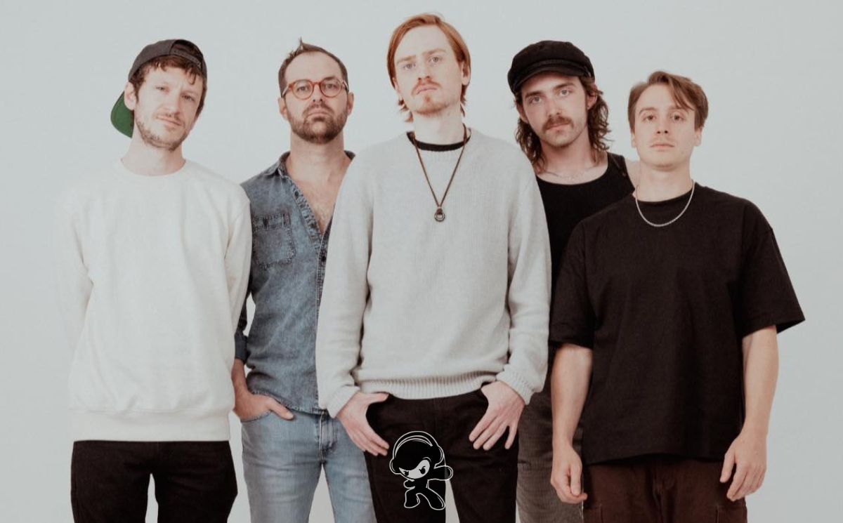 Squeaky Feet - Common Ground (Modern Progressive Rock)