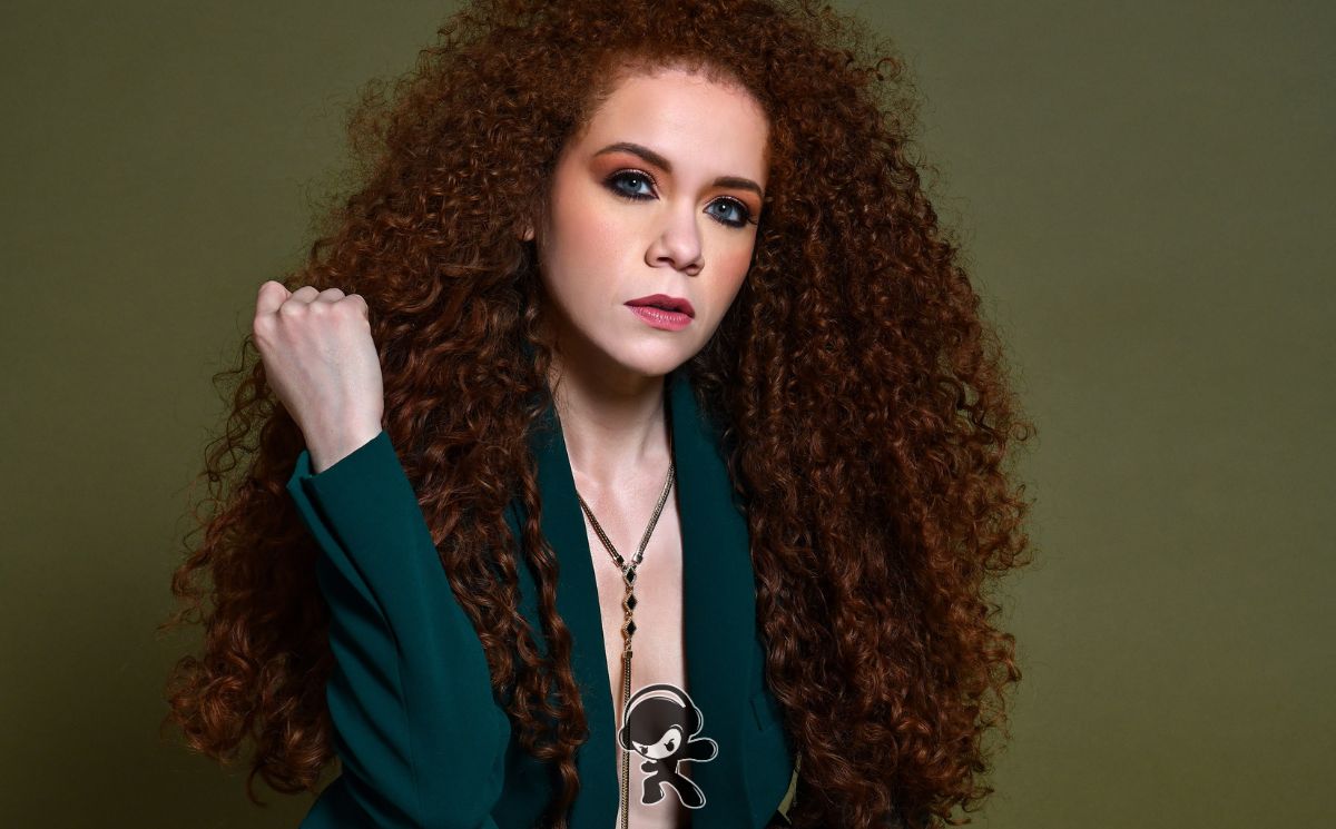 Daniella Mass - La Malagueña (Folk Pop)