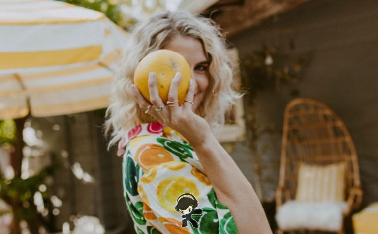 Kiki T - A thing for blondes (Indie Pop)