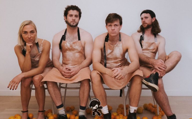 Layer Cake - Hey Mr. (Indie Rock)