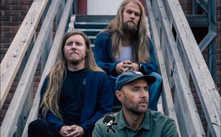 Maha Sohona - Liquid Motion Medicine (Stoner Rock)