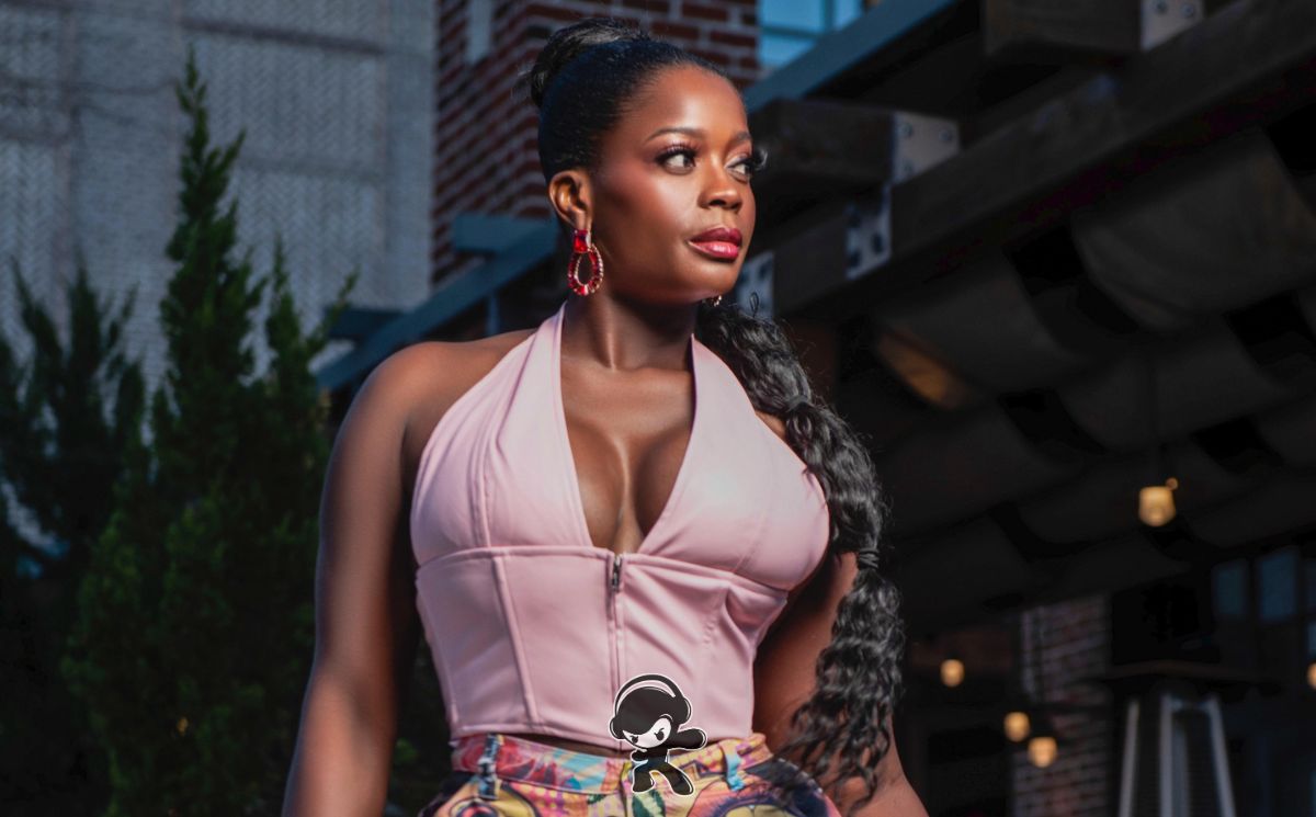 Monique Nikkole - WE ARE ONE (Indie R&B)