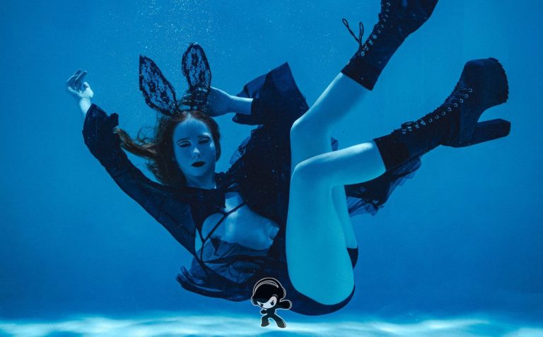 RXRXBBIT - SUNK COST (Dance Pop)