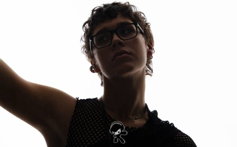 Elliot Tellman - Burning Slow (Alternative Pop)