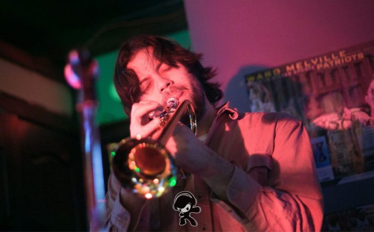 James Murray - Raise Your Mugs (Indie Folk)