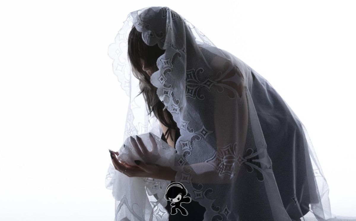 Avius x Outliv - Praha (Dream Pop)