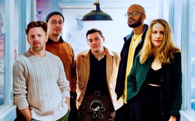 Broke Royals – The Weather (Synthpop)