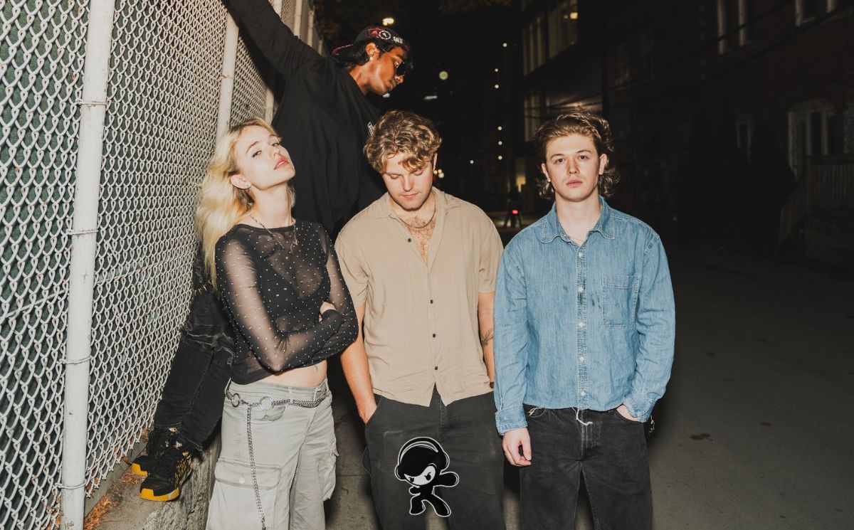 In Your Walls - Blue (Indie Rock)