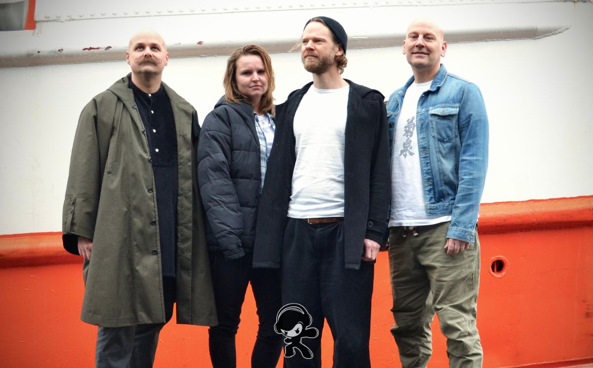 Velvet November - City of ghosts (Indie Rock)