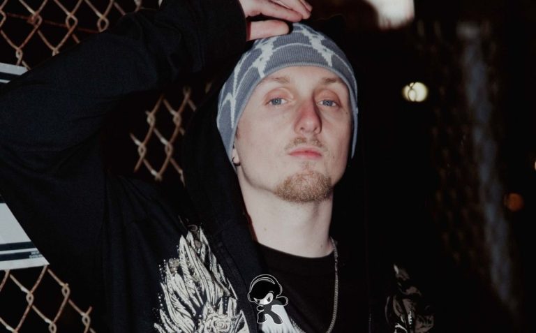 Love Ghost - SECRETS IN MY SOUL (Alternative Metal)