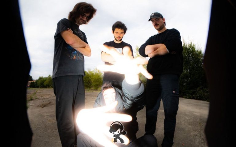 STEVE - I'M NOT DEAD (Industrial)