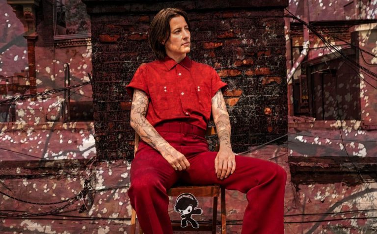 Jess McAvoy - Taste It (Indie Rock)