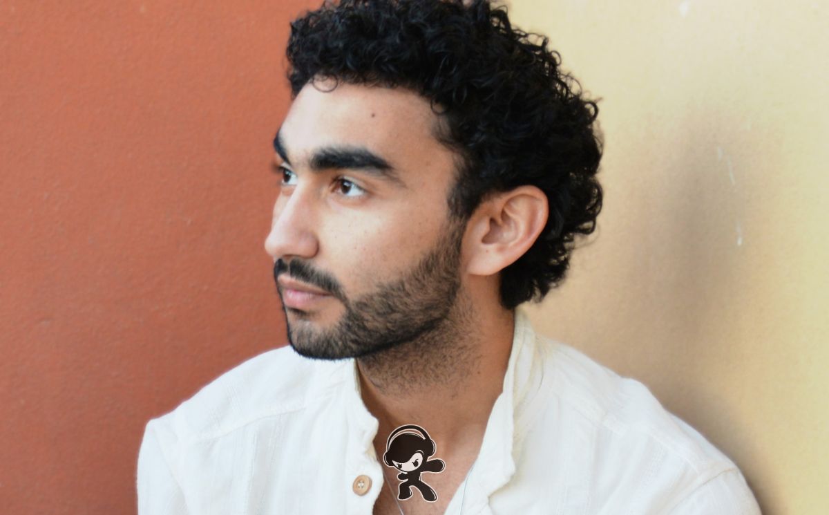 Michael Isaak - Hold Your Keys (Arabesque Folk)