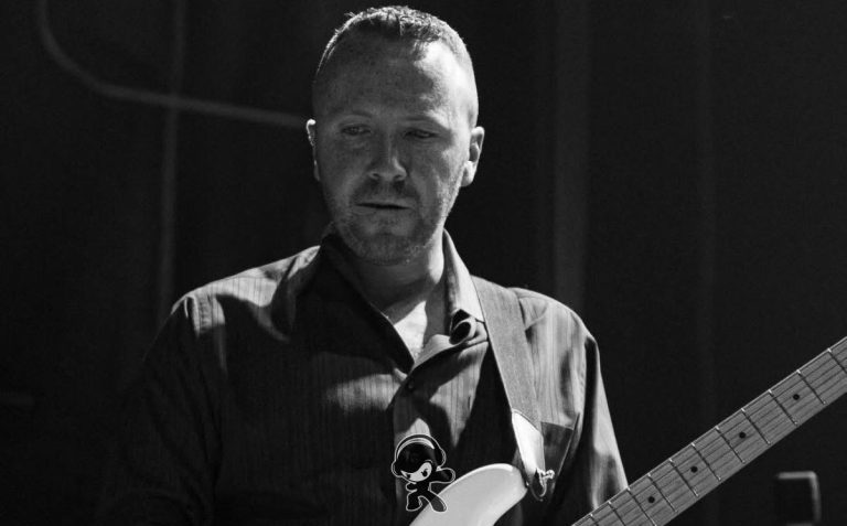 Satin Rivers - Am I Crazy? (Indie Rock)