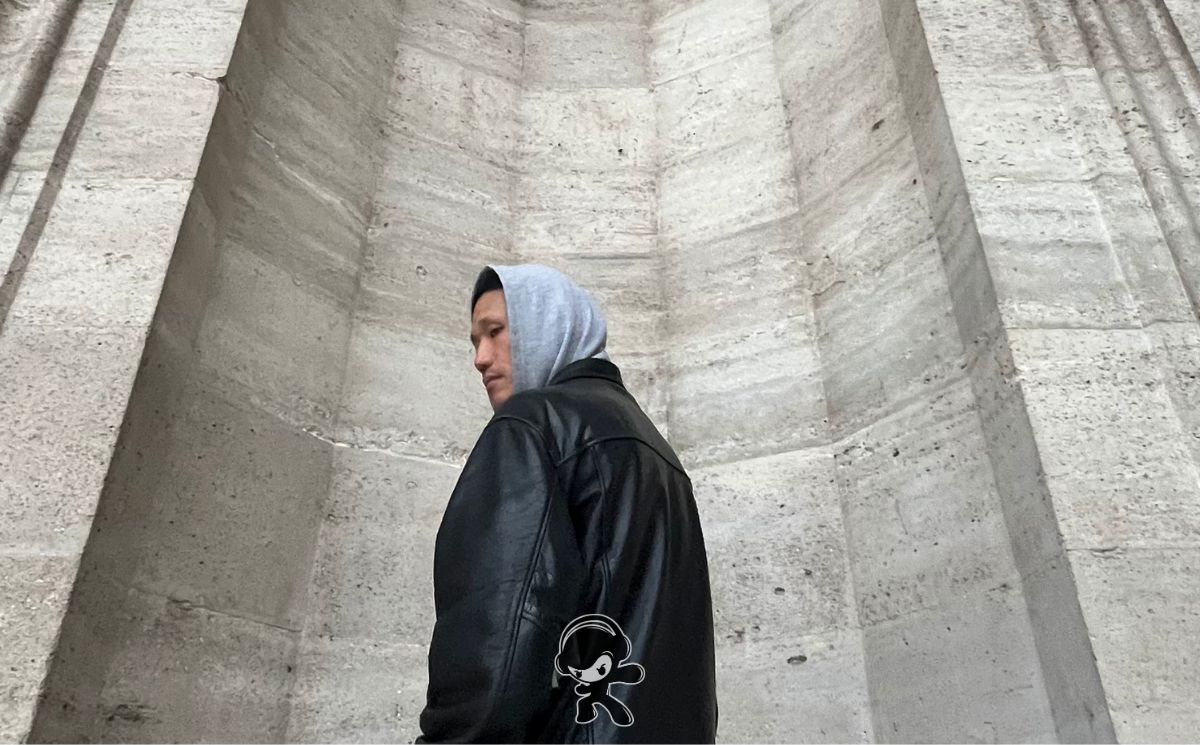 Alex Zhang Hungtai - Sidewinder (Experimental)