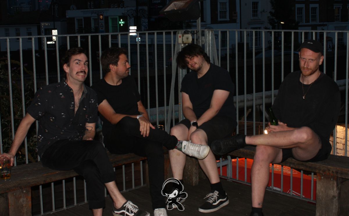 BEACH BØNES - Best Friend (Pop Punk)