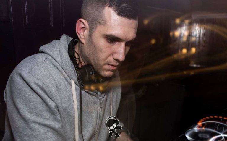 Blugazer - Mirrored Dusk (Downtempo)