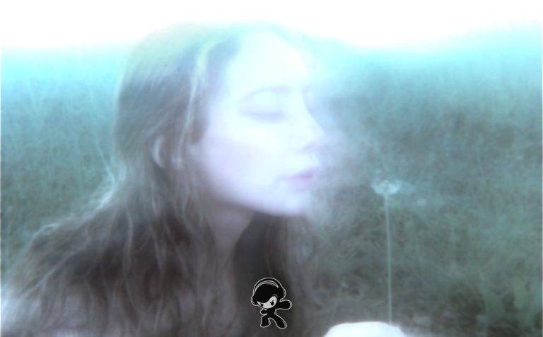 Daphne Blue - Stomachache (Folktronica)