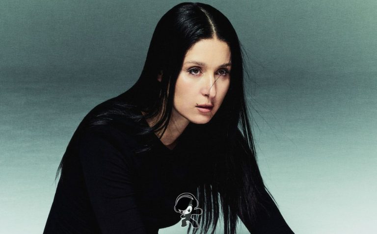 Francisca Valenzuela - Bugambilia (Alternative Pop)