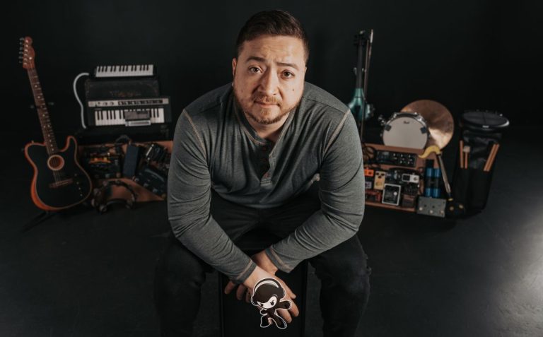 Harmony With Hunter - Wicked World (Alternative Rock)