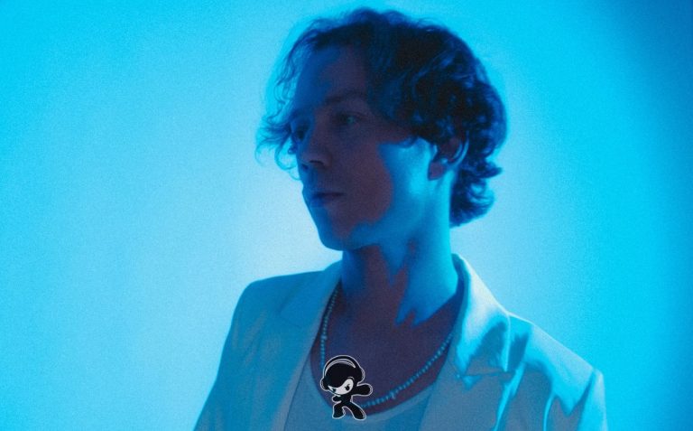 Leonardo - Love Has Gone (Indie Pop)