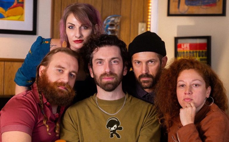 Mount Saint Elias - Lorem Ipsum (Indie Rock)