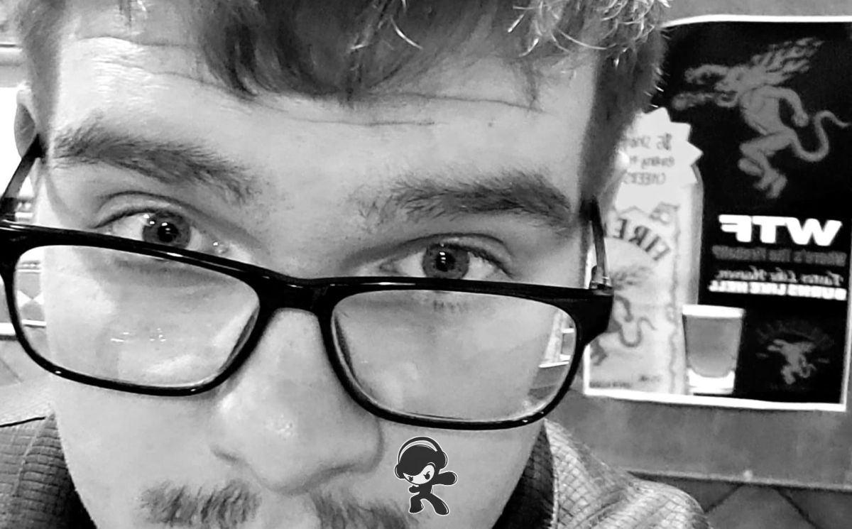 Sionnul - Unknown Location y Hermit's Drive (Downtempo)