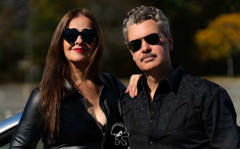 The Tall Pines - Abducted By Love (Alternative Rock)