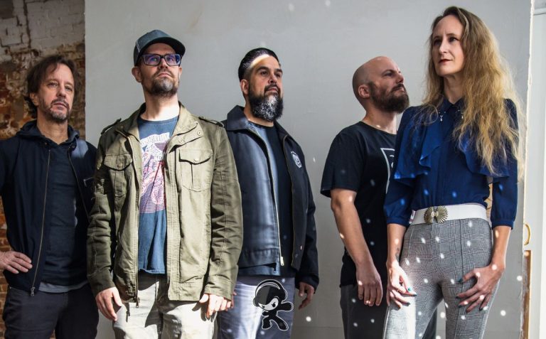 The Wheel Workers - Rainbows (Indie Rock)