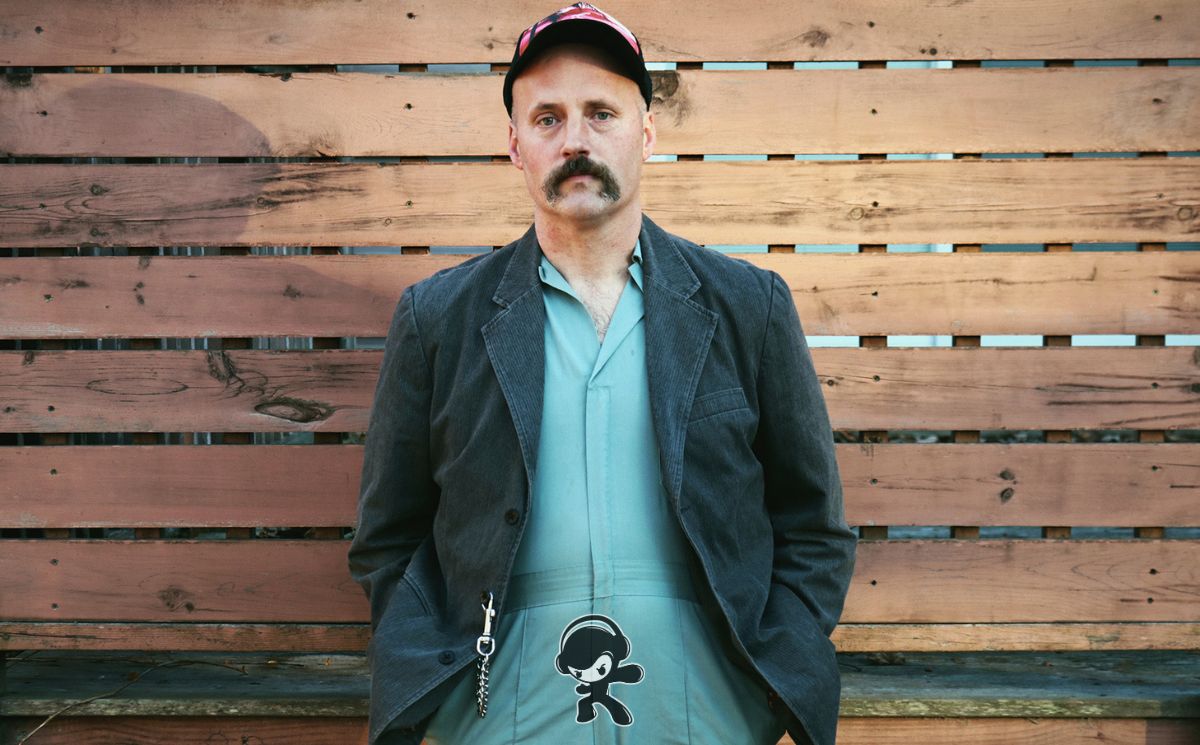 Whitney Walker - Ladina (Indie Rock)