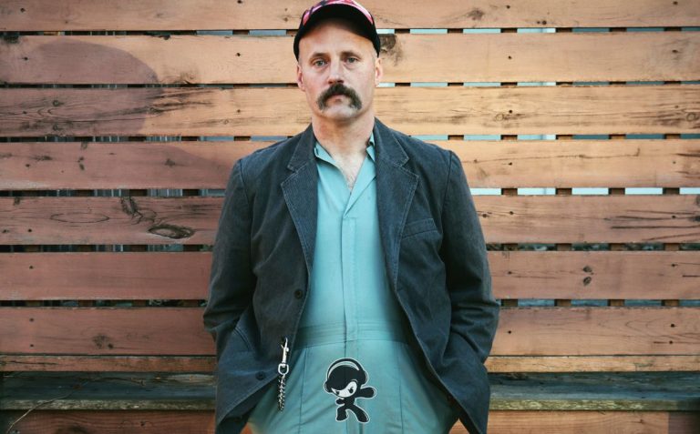 Whitney Walker - Solar Princess (Indie Rock)