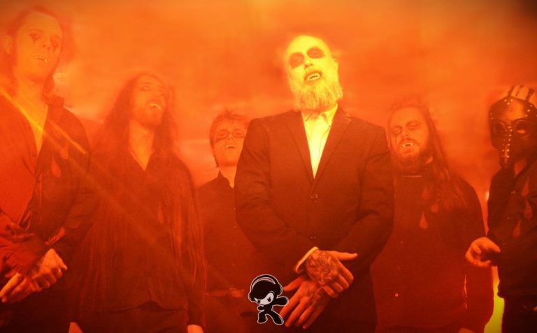 Vampÿr - Mausoleum (Gothic Metal)